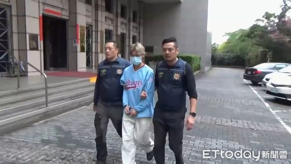 ▲警方逮捕香港黑幫和安樂成員來台操盤跨國走私K他命案件。（圖／記者張君豪翻攝）