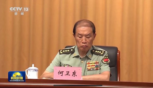 ▲▼ 中共中央軍委主席習近平延安招開會議，強調槍桿子要始終掌握在對黨忠誠可靠的人手中，軍中絕不能有腐敗分子藏身之地、張又俠、何衛東（圖／翻攝 央視新聞聯播）