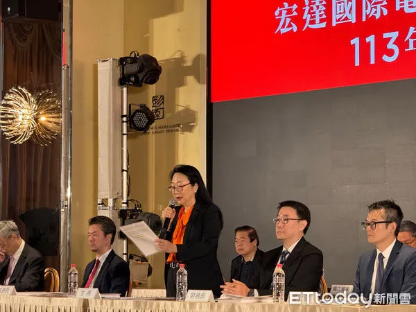 ▲宏達電股東會資料畫面，市場預期今年仍由董事長王雪紅主持。（圖／記者高兆麟攝）