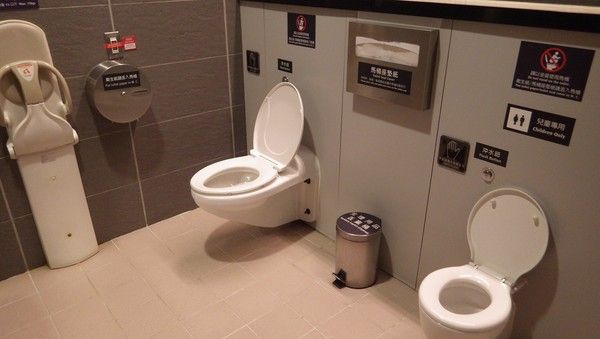 上IKEA女廁!客要求「媽帶6歲男童出去」 員工曝規定:沒資格