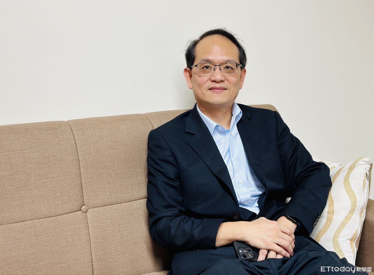 ▲中正大學犯罪防治學系賴擁連教授提到，從人類犯罪發展史的脈絡分析，詐騙的核心就是「把你的錢變我的錢」。（圖／記者陳詩璧攝）