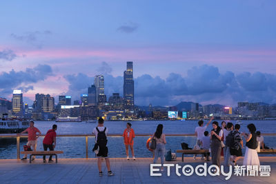 搭國泰玩香港機加酒3天2夜8888起