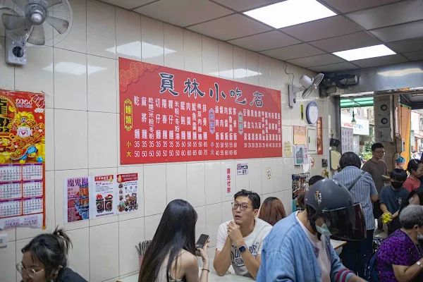 ▲▼員林40年的排骨飯老店，三間店的餐點一次享有。（圖／部落客美熊提供）