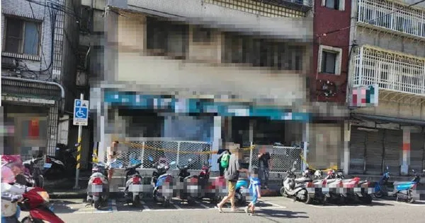 台北市內湖區星雲街，47歲黨姓男子砸下400萬開寵物店，卻因與2樓住戶發生糾紛而無法取得營業登記，心血付諸東流，26歲晚間疑似為此輕生。（圖／翻攝畫面）