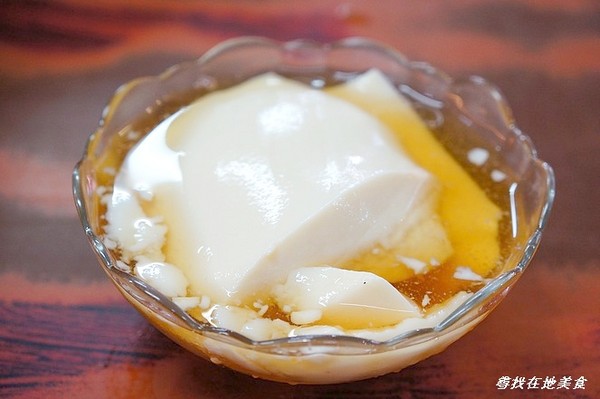 台南同記安平的傳統白豆花　吃得到黃豆香味