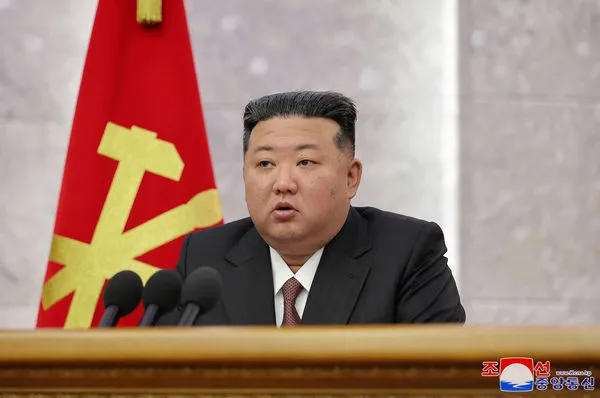 ▲▼金正恩主持朝鮮勞動黨中央委員會第8屆第10次全員會議。（圖／路透）