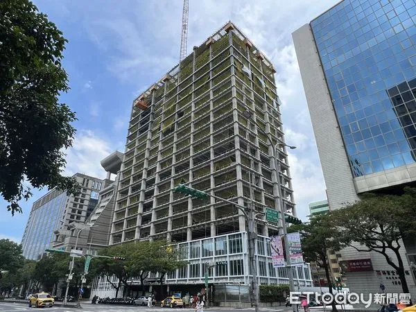 ▲▼      西華大飯店,民生東路三段       。（圖／記者項瀚攝）