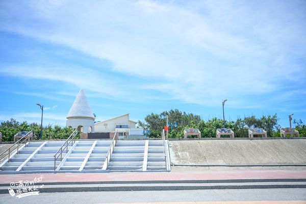 ▲▼台中最夯玩水景點「大安濱海樂園」，佔地17公頃的大安海水浴場，可以免費玩水。（圖／部落客滿分的旅遊札記授權提供，勿擅自翻攝）