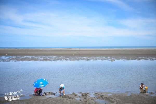 ▲▼台中最夯玩水景點「大安濱海樂園」，佔地17公頃的大安海水浴場，可以免費玩水。（圖／部落客滿分的旅遊札記授權提供，勿擅自翻攝）