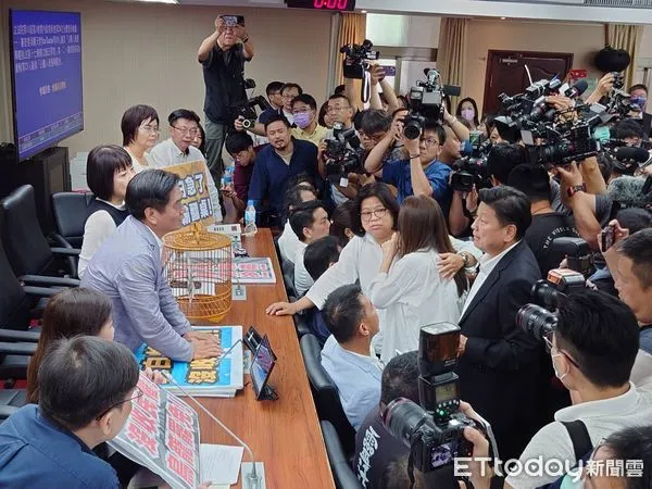 ▲▼內政委員會朝野攻防。（圖／記者屠惠剛攝）