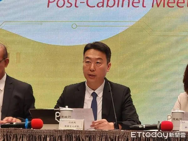▲▼發言人陳世凱出席行政院會記者會。（圖／記者陳家祥攝）