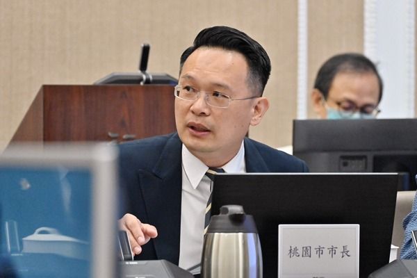 ▲蘇俊賓政院提議「公車助攻捷運」　