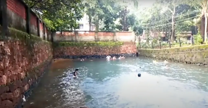 ▲▼喀拉拉邦另一處類似少年游泳池塘的水域。（圖／翻攝YouTube／Shafeeq Mankada）