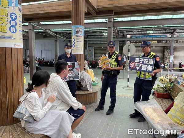 ▲東港警分局小琉球交安宣導及取締          。（圖／記者陳崑福翻攝）