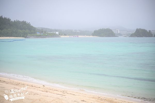 ▲▼沖繩海中展望塔，部瀬名海中公園必玩360環景圓窗看魚、海底玻璃船，沖繩雨天備案景點。（圖／滿分提供）