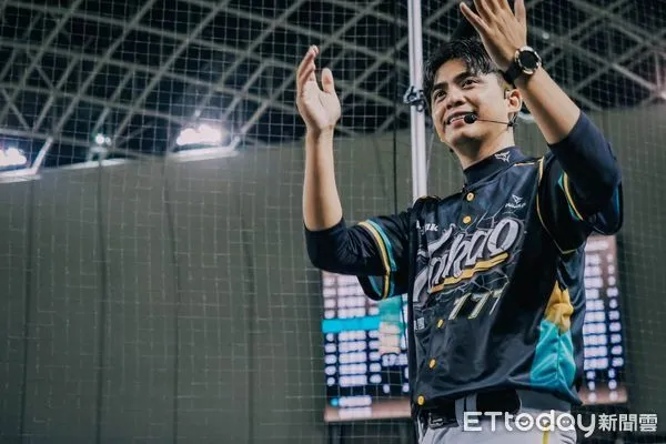 ▲台鋼雄鷹啦啦隊團長希本            。（圖／本人提供）