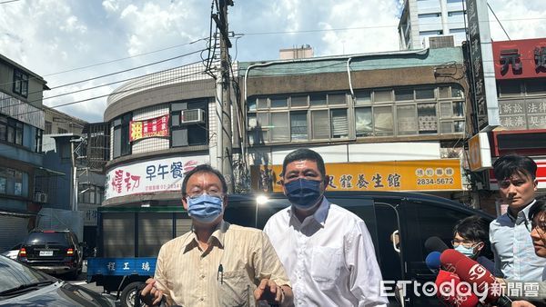 ▲▼NONO現身士林地院開庭。（圖／記者黃宥寧攝，下同）