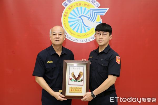 ▲▼警察大學二技放榜 嘉義市警局3員警金榜題名    。（圖／嘉義市警局提供）