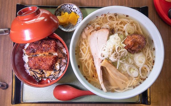 ▲▼只有飯野川才有的「サバだしラーメン」(鯖魚高湯拉麵)。（圖／部落客小虎提供）