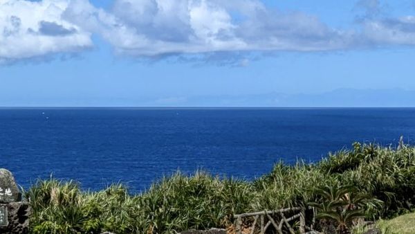 日本與那國島天氣晴朗，罕見肉眼可見台灣東海岸（圖／翻攝自與那國町觀光協會 @yonaguni_kanko 社群平台 X）