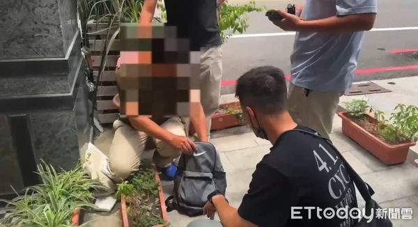 ▲▼詐騙車手             。（圖／記者陳宏瑞翻攝）