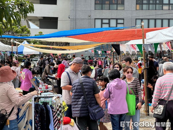 ▲熊廢二手市集，攤主招募中。（圖／記者楊漢聲翻攝）