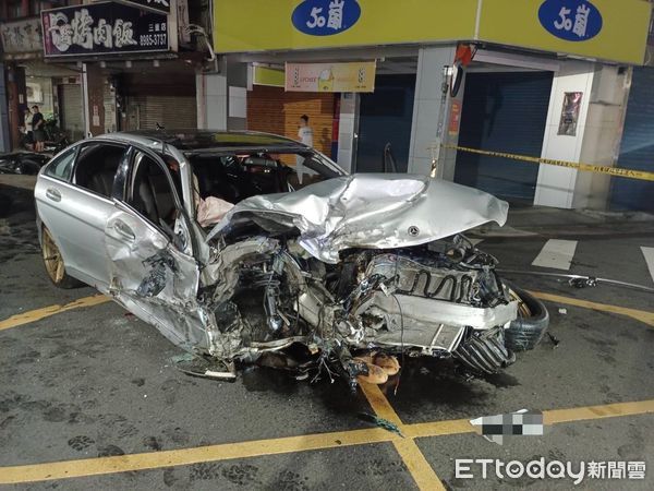 ▲▼新北死亡車禍。（圖／突發中心翻攝）