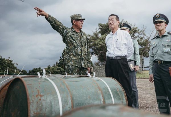 顧部長視導關指部　慰勉官兵訓練辛勞