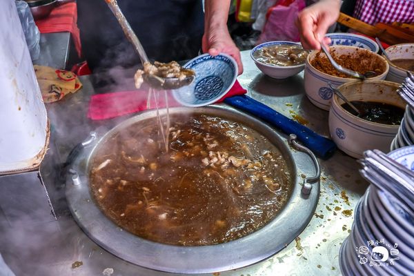 ▲▼宜蘭超過50年的肉羹老店。（圖／部落客陳小可提供）