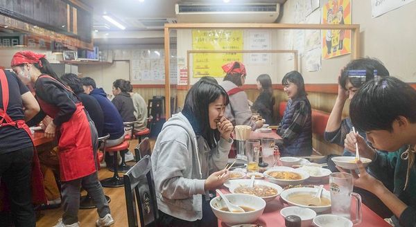 ▲▼孤獨的美食家店家實名古屋台湾ラーメン光陽，35年老字號排隊人氣中華料理。（圖／小虎食夢網提供）