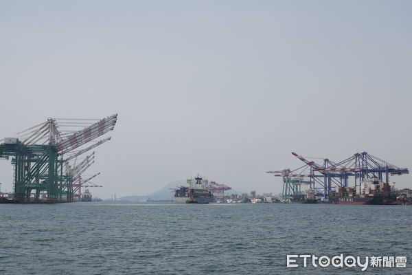 ▲▼高雄港二港口海域。（圖／記者吳世龍攝）