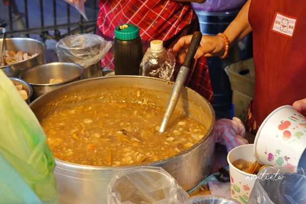 ▲▼文德黃昏市場有間隱藏版美食「琴油飯、酸辣湯、四神湯」。（圖／部落客水晶安蹄不務正業過生活授權提供，勿擅自翻攝）