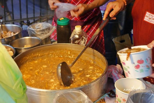 ▲▼文德黃昏市場有間隱藏版美食「琴油飯、酸辣湯、四神湯」。（圖／部落客水晶安蹄不務正業過生活授權提供，勿擅自翻攝）