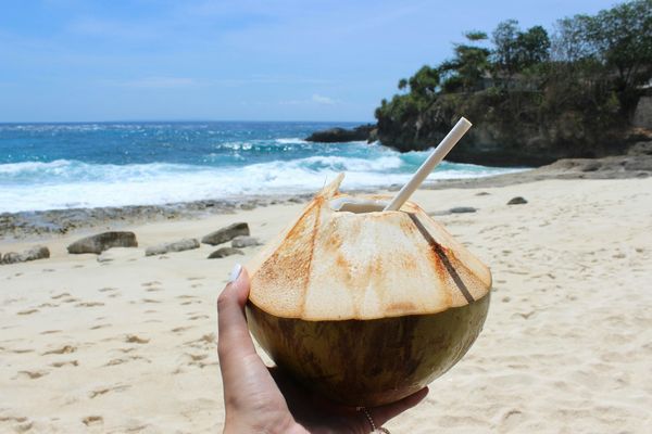 ▲▼夏季喝正好！營養師曝「椰子水好處」             。（圖／Unsplash）