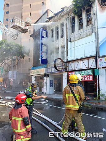 ▲▼        彰化火車站前火警     。（圖／記者唐詠絮攝）