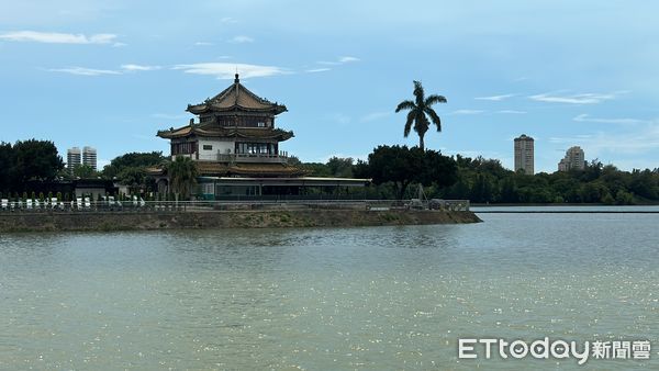 ▲▼高雄,萊爾富,鳥松,澄清湖         。（圖／記者張雅雲攝）