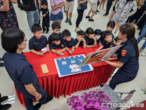 ▲▼高雄市政府警察局為保護兒童和青少年的網路安全，於今(20)日在市警局3樓大禮堂舉辦【暑期青春專案-守護兒少特攻隊】活動。（圖／記者吳世龍翻攝）