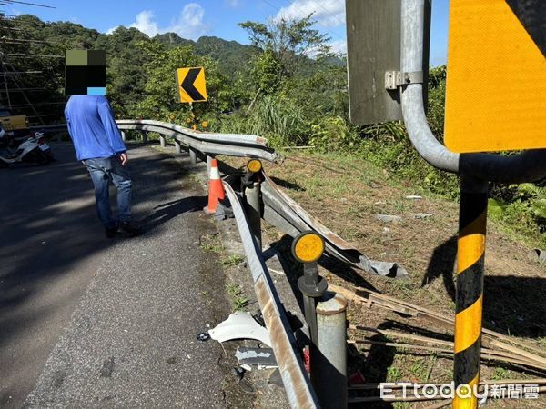 ▲▼林男擔心懸掛偽造車牌遭員警查緝，拔下車牌棄車逃逸             。（圖／記者郭世賢翻攝）