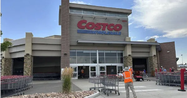 美國知名量販店好市多（Costco）近日推出一款「緊急食物桶」成為網路話題。（示意圖／達志／美聯社）