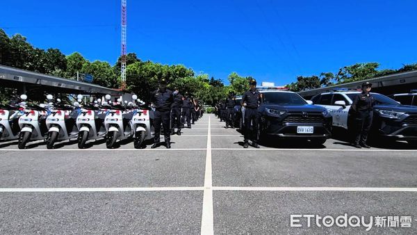 ▲▼縣長徐榛蔚親自主持警用車輛授車典禮。（圖／花蓮縣警察局提供，下同）