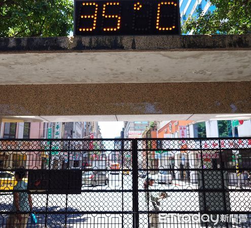 ▲▼天氣 大暑 高溫35 炎熱 颱風。（圖／記者屠惠剛攝）