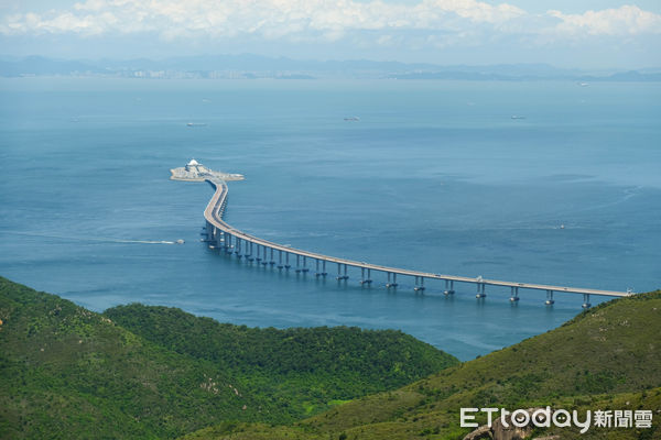 ▲昂坪360「全景纜車」,昂坪纜車,昂坪360,香港旅遊,大嶼山,天壇大佛,港珠澳大橋,。（圖／記者彭懷玉攝）