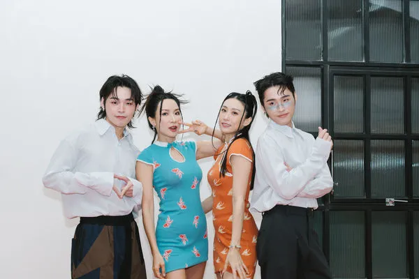 ▲▼中國娃娃和展榮展瑞合體拍MV。（圖／星展娛樂、錦嘉國際提供）