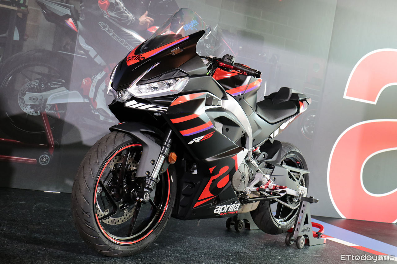 ▲29.9萬起！Aprilia「雙缸黃牌輕跑重機RS 457」登台　亞太市場首發。（圖／記者張慶輝攝）