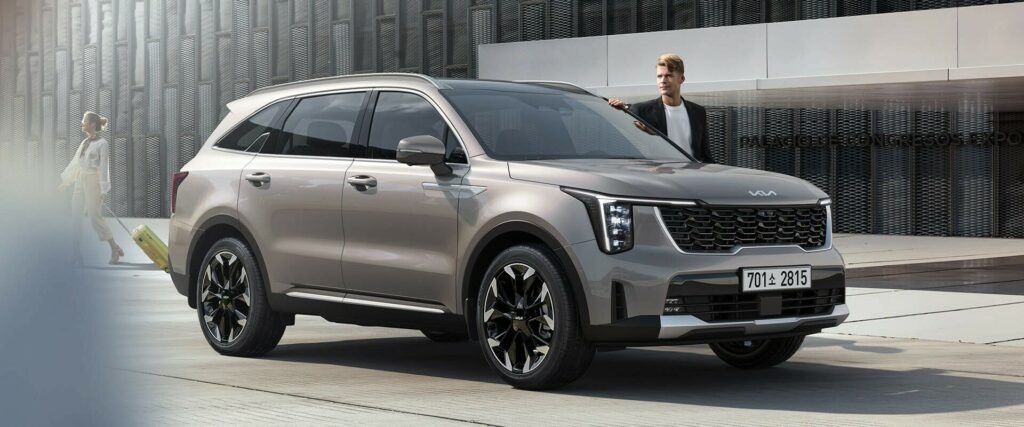 ▲Kia Sorento休旅官網現行款完售，小改款預計今年補位。（圖／翻攝自Kia）