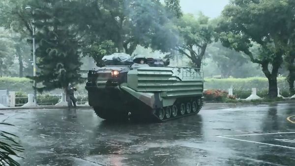 ▲▼強颱凱米逼近，AAV-7兩棲突擊車進駐蘇澳防災。（圖／蘇澳鎮公所提供，下同）