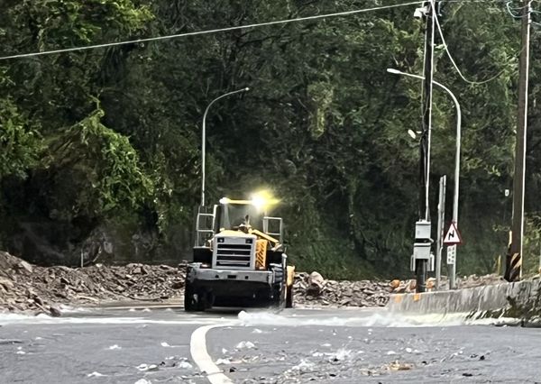 ▲蘇花公路全線多路段發生土石流、崩塌。（圖／公路局東區養護工程分局）