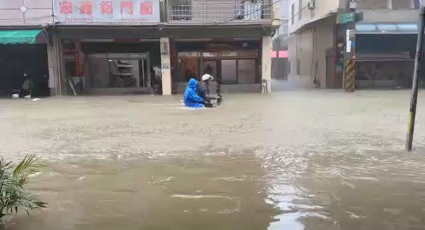 ▲▼水上機車             。（圖／記者陳宏瑞攝）