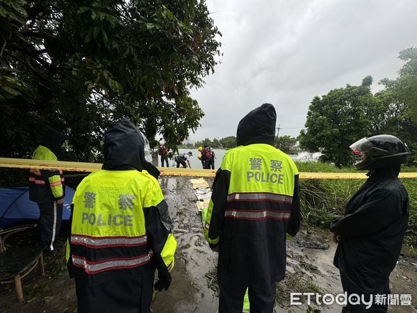 ▲▼高雄77歲老翁冒風雨外出視察魚塭幫浦，未料卻失聯溺斃。（圖／記者吳奕靖翻攝）