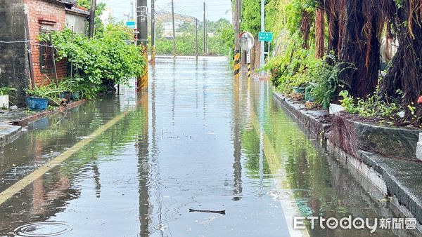 ▲▼岡山淹水             。（圖／記者陳宏瑞攝）